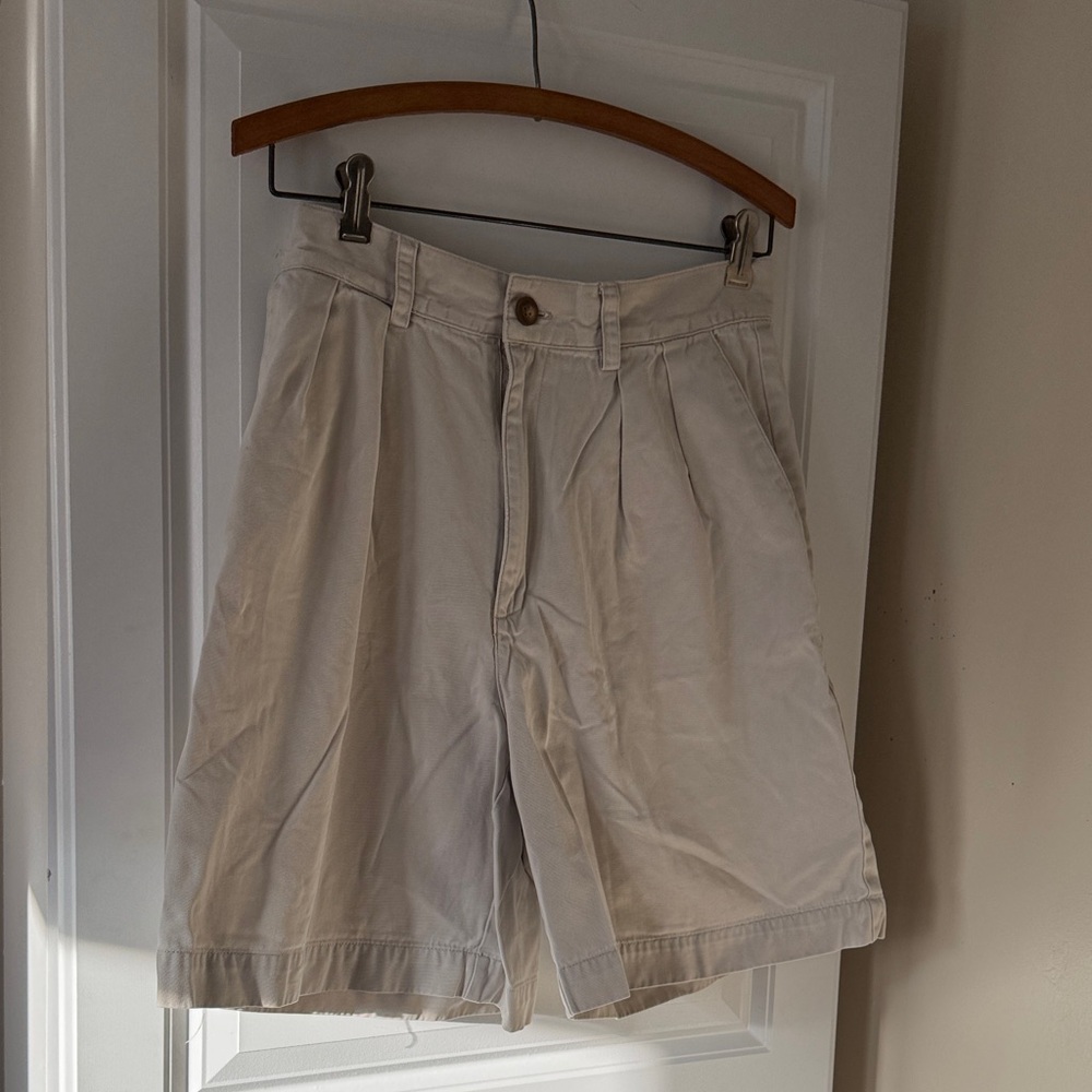 GAP 90s Women’s Khaki Cotton Shorts
